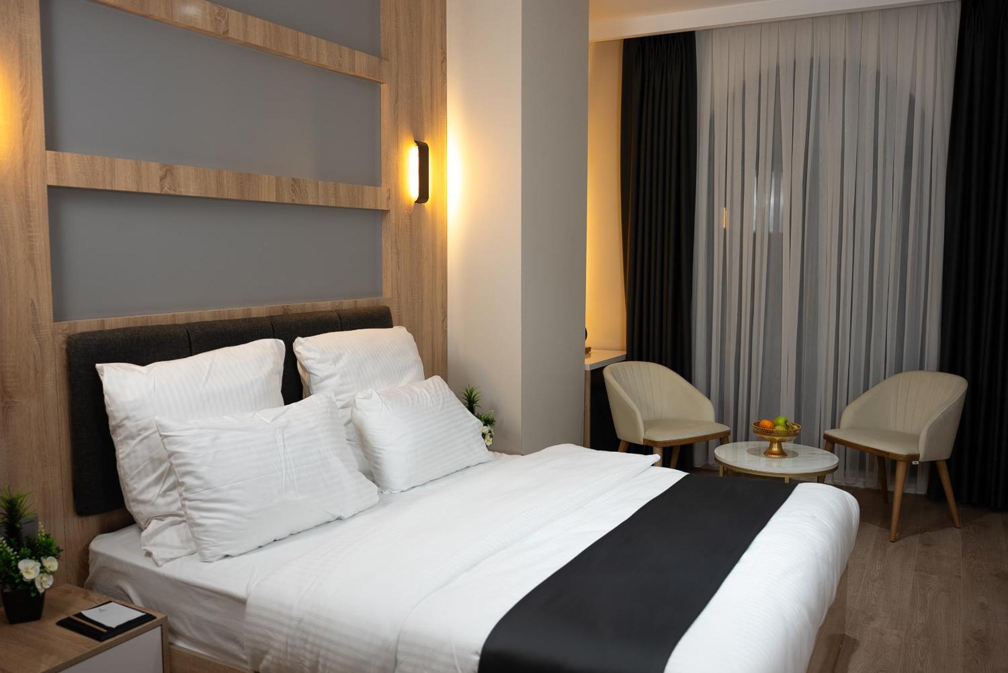 Golden River Hotel By Continent Arnavutkoy Экстерьер фото